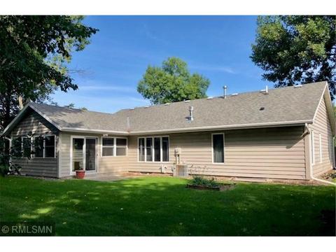 2905 Aurora Ln, Saint Cloud, MN 56303 photo 3