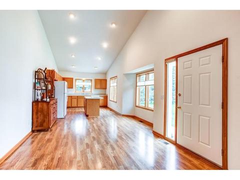 815 Trails End Rd, Eagan, MN 55123 photo 6