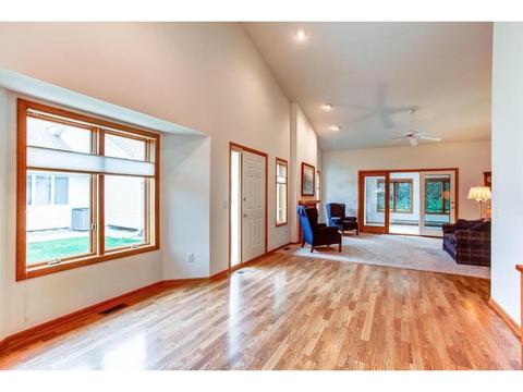 815 Trails End Rd, Eagan, MN 55123 photo 8