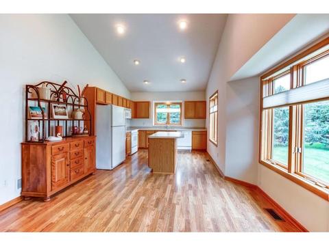 815 Trails End Rd, Eagan, MN 55123 photo 19