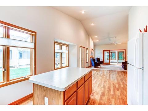 815 Trails End Rd, Eagan, MN 55123 photo 14