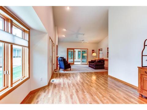 815 Trails End Rd, Eagan, MN 55123 photo 7