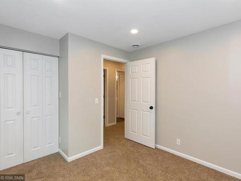 3297 Heritage Ln, Eagan, MN 55121 photo 10