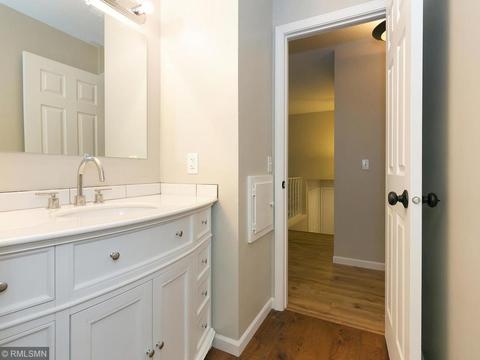 3297 Heritage Ln, Eagan, MN 55121 photo 8