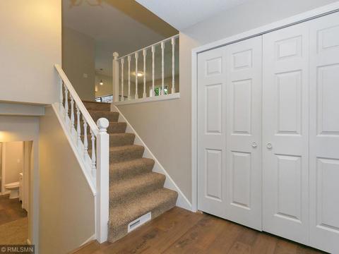 3297 Heritage Ln, Eagan, MN 55121 photo 5