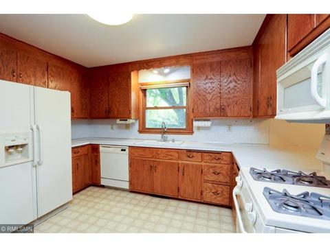 10101 Mound Spring Ter, Bloomington, MN 55420 photo 7