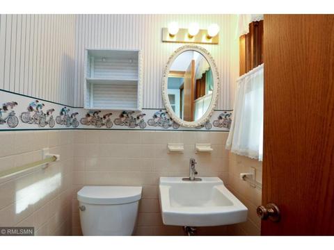 10101 Mound Spring Ter, Bloomington, MN 55420 photo 6