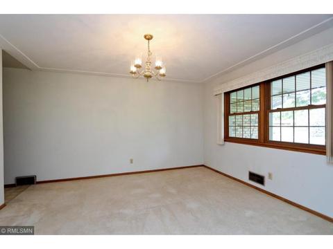 10101 Mound Spring Ter, Bloomington, MN 55420 photo 5