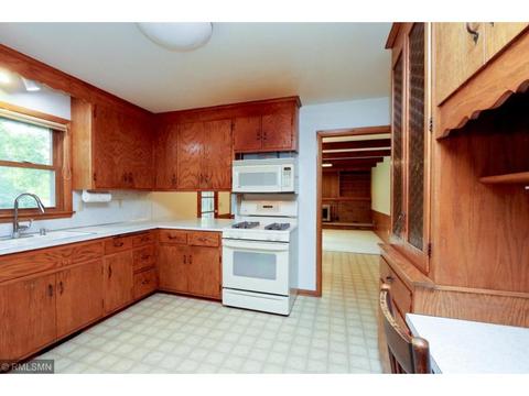 10101 Mound Spring Ter, Bloomington, MN 55420 photo 8