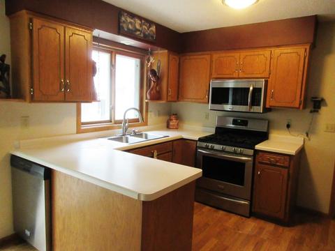 204 Suncrest Ct, Avon, MN 56310 photo 5