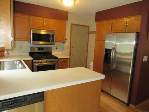 204 Suncrest Ct, Avon, MN 56310 photo 6