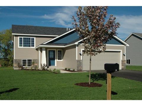 9049 Viking St, Brainerd, MN 56401 photo 2