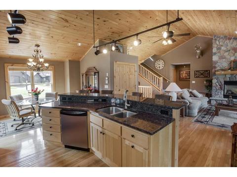 107 Tianna Trl, Walker, MN 56484 photo 3