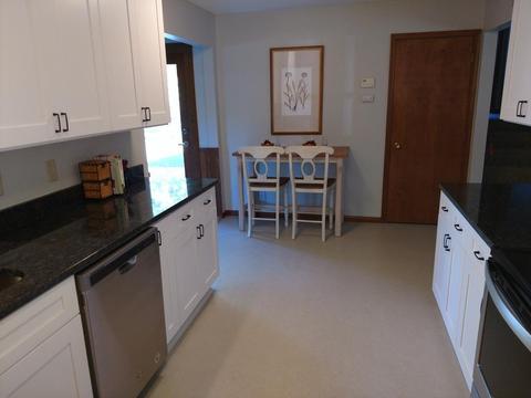 100 E 104th St, Bloomington, MN 55420 photo 9