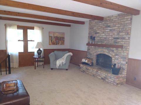 100 E 104th St, Bloomington, MN 55420 photo 3