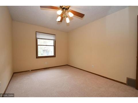 5404 Egan Dr, Savage, MN 55378 photo 11