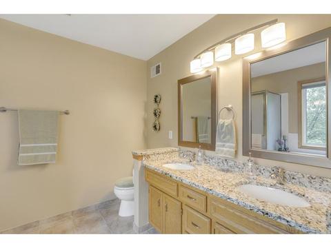 663 Waterview Cv, Eagan, MN 55123 photo 14