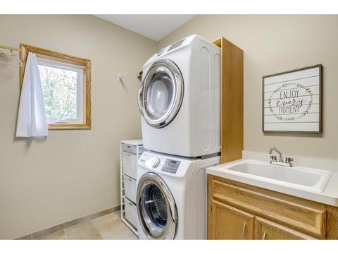 663 Waterview Cv, Eagan, MN 55123 photo 11