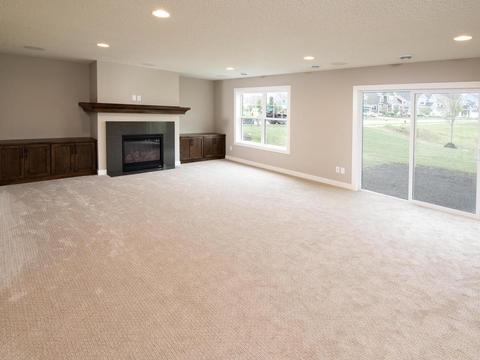 4256 Millstone Dr, Chaska, MN 55318 photo 9