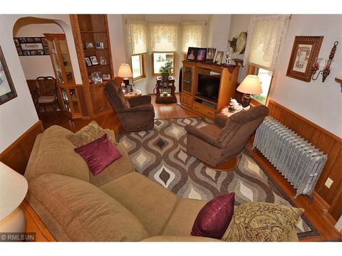 1017 6th St NW, Faribault, MN 55021 photo 9