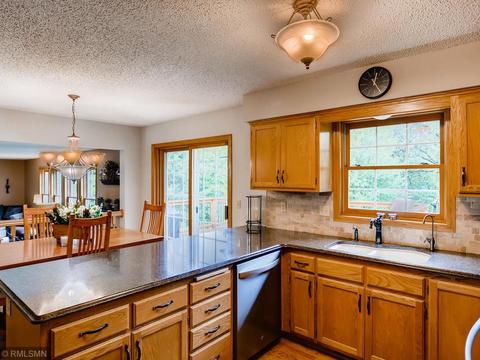 739 Camberwell Dr, Eagan, MN 55123 photo 12