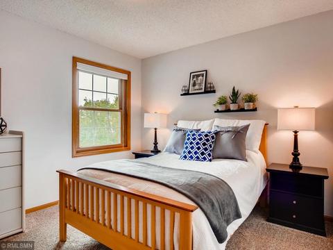 739 Camberwell Dr, Eagan, MN 55123 photo 23