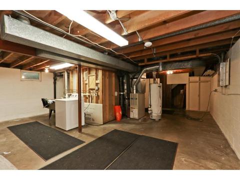 9236 Riverview Ave, Bloomington, MN 55425 photo 16