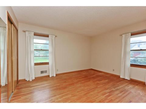 9236 Riverview Ave, Bloomington, MN 55425 photo 9