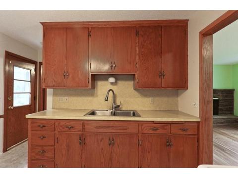 9236 Riverview Ave, Bloomington, MN 55425 photo 7