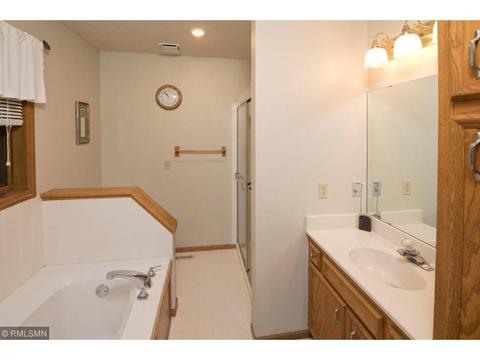 4068 Northview Ter, Eagan, MN 55123 photo 24