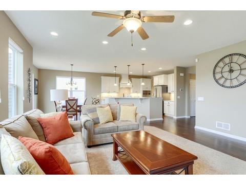1326 Shadow Creek Curv, Eagan, MN 55123 photo 14