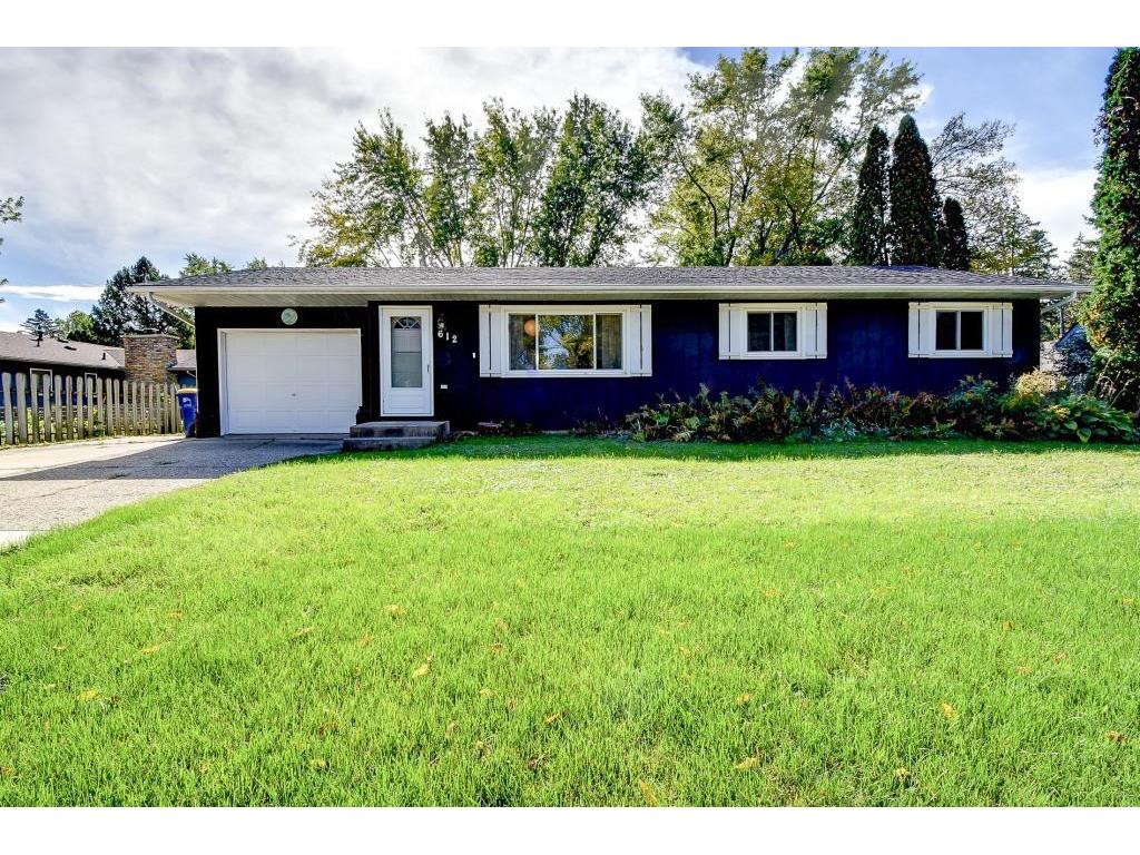 612 E 9th St, Northfield, MN 55057 photo 1