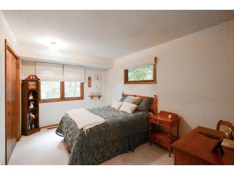 4490 Ridgeview Dr, Eagan, MN 55123 photo 11