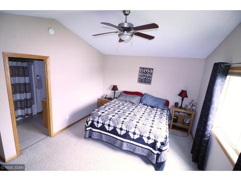 5239 Grouse Ct, Saint Cloud, MN 56303 photo 14