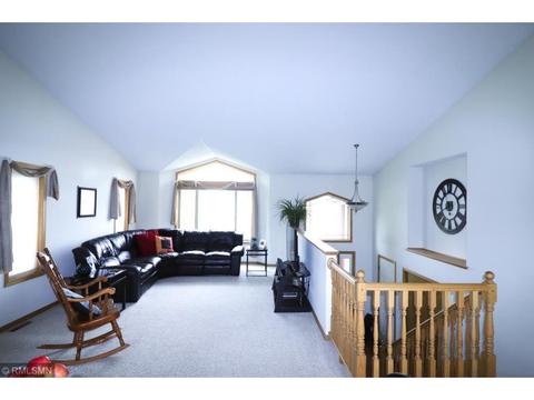 5239 Grouse Ct, Saint Cloud, MN 56303 photo 8