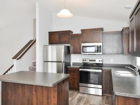 915 Highview Loop SE, Pine City, MN 55063 photo 1