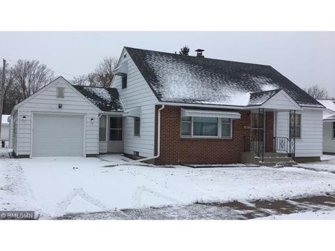 1015 30th Ave N, Saint Cloud, MN 56303 photo 2