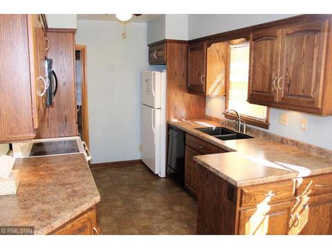 1353 9th Ave N, Saint Cloud, MN 56303 photo 4