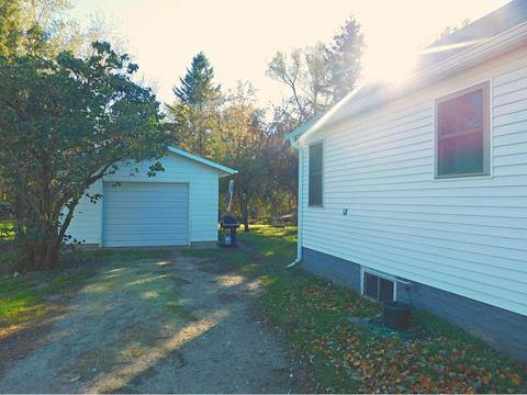 110 E 6th St, Randall, MN 56475 photo 4