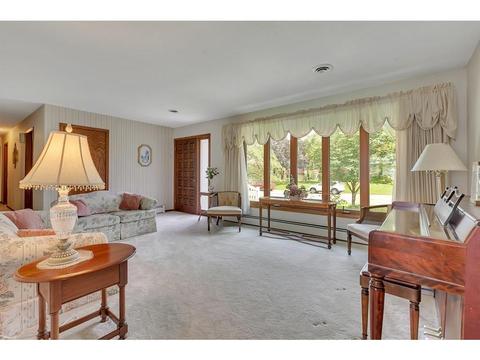 1033 Borgert Ave, Saint Cloud, MN 56303 photo 4
