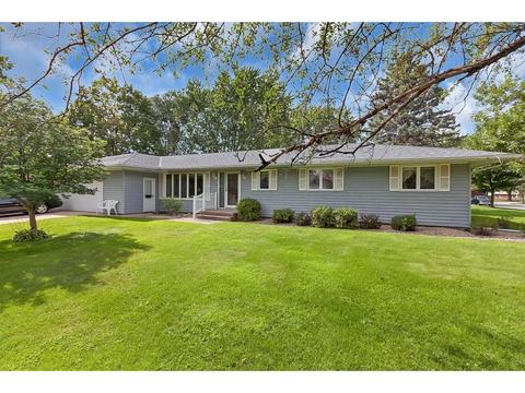 1033 Borgert Ave, Saint Cloud, MN 56303 photo 1