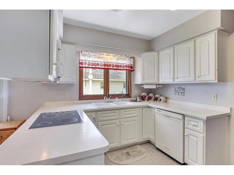 1033 Borgert Ave, Saint Cloud, MN 56303 photo 14