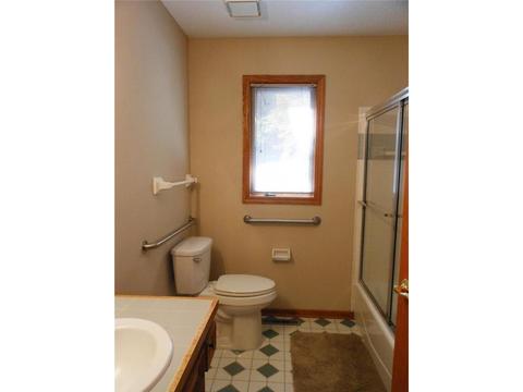 3734 Windtree Dr, Eagan, MN 55123 photo 10