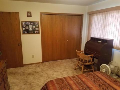 110 E 3rd St, Winthrop, MN 55396 photo 11
