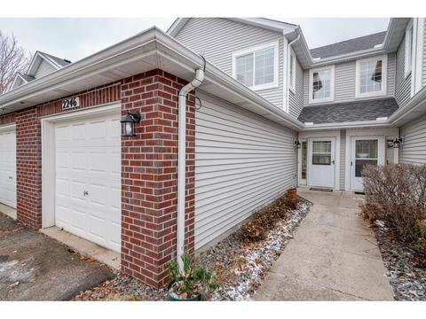 2246 Water Lilly Ln, Eagan, MN 55122 photo 16