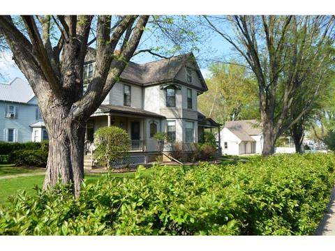 375 4th St SW, Plainview, MN 55964 photo 1