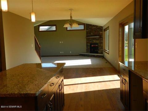 2010 13th Ave NE, Austin, MN 55912 photo 10