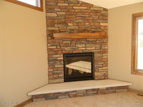 2010 13th Ave NE, Austin, MN 55912 photo 3