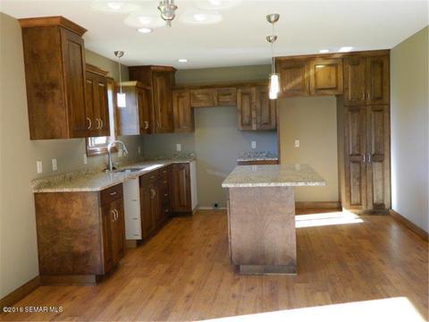 2010 13th Ave NE, Austin, MN 55912 photo 6