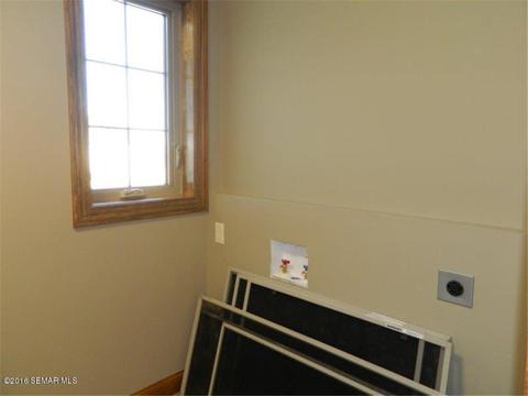 2010 13th Ave NE, Austin, MN 55912 photo 16